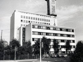Borups Plads Telefonhuset 1970.jpg